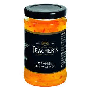 Orangen Marmelade mit fein und grob geschnittener Schale und Teacher’s Blended Scotch Whisky.