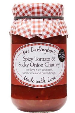 Wir lieben dieses köstliche Chutney auf Burger, Würstchen und Sandwiches.