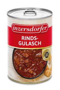 Gulasch aus saftigem Rindfleisch, Zwiebeln und Paprika in einer würzigen Sauce.