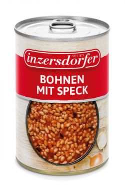 Eine deftige Mahlzeit aus weißen Bohnen, Räucherspeck, Tomatenmark und Gewürzen.