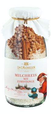 Milchreismischung mit echter Zimtstange, Knusperzucker und Milchreis.