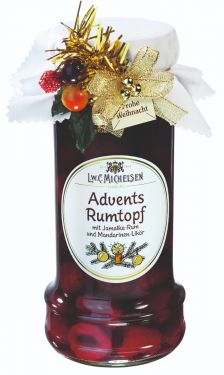 Früchte in Mandarinen-Likör-Zubereitung mit Jamaika-Rum.