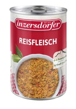 Ein typisches Wiener Gericht aus Reis und Schweinefleisch würzig abgeschmeckt mit Paprika, Selchspeck, Zwiebeln, Karotten und Tomatenmark.